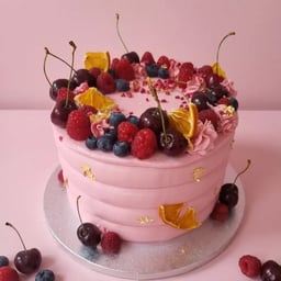 Tort z dekoracją klasyczną - 2